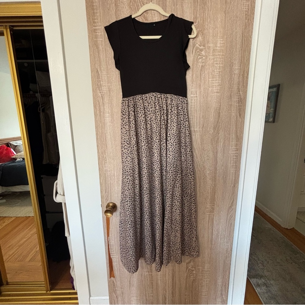 Maternity Dress - perfect for photoshoot and daily wear / size M